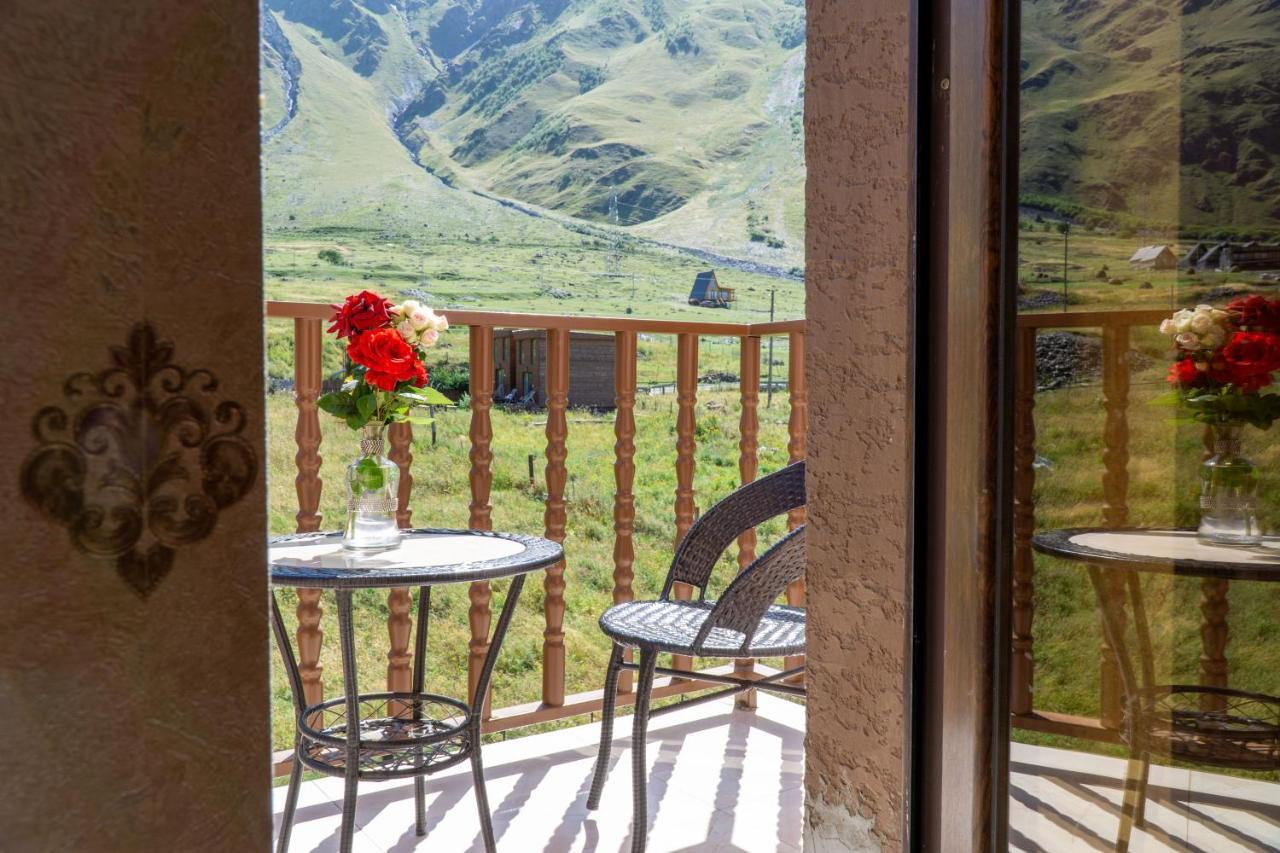 Hotel Diamond Kazbegi エクステリア 写真