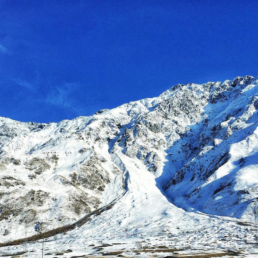 Hotel Diamond Kazbegi エクステリア 写真